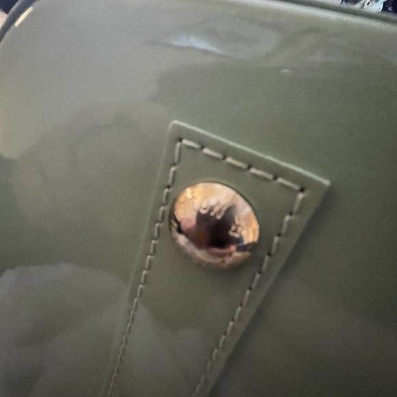 Louis Vuitton Alma - Picture 16 of 16